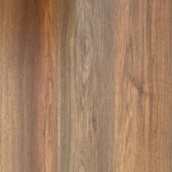 LVT 560